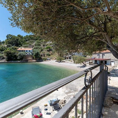 Seaside Cottage Maslina Gdinj Exterior foto
